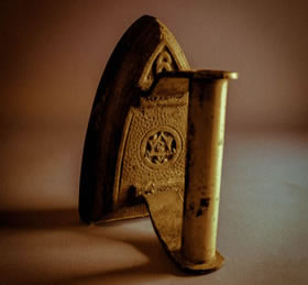 Photo of iron coloured