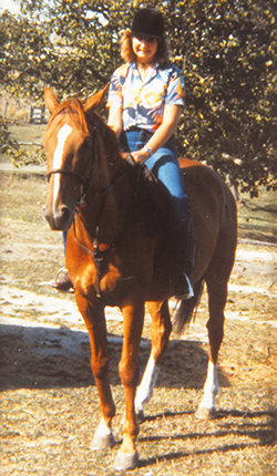 Kirsa riding Commodore.