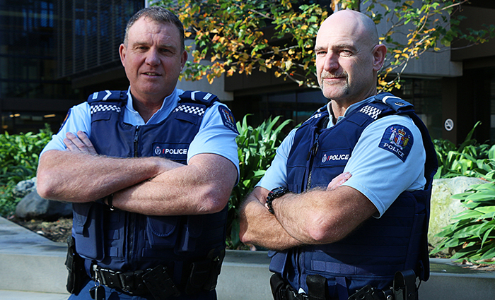 Senior Constables Jim Manning, left, and Scott Carmody.