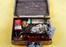 The investigation team established that components included a 6volt Eveready Lantern Battery and sticks of gelignite.