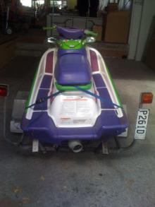 Kawasaki 900 ZXI. Purple seat with green