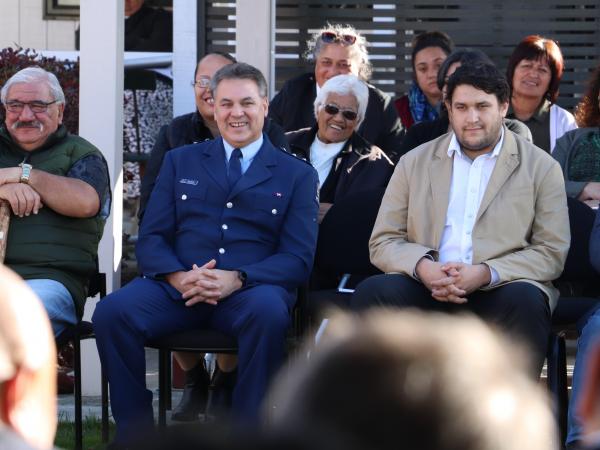 Inspector Rob Rutene with the haukāinga (homeside) supported by whānau.