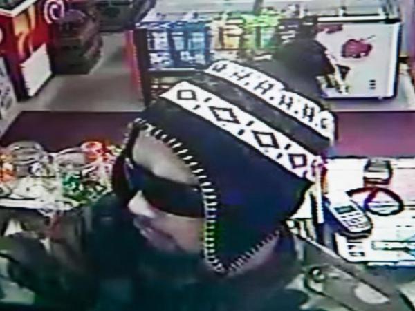Police seek offender in Hornby robbery 