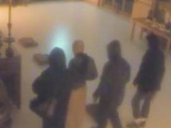 Police release pictures of Monk attacker