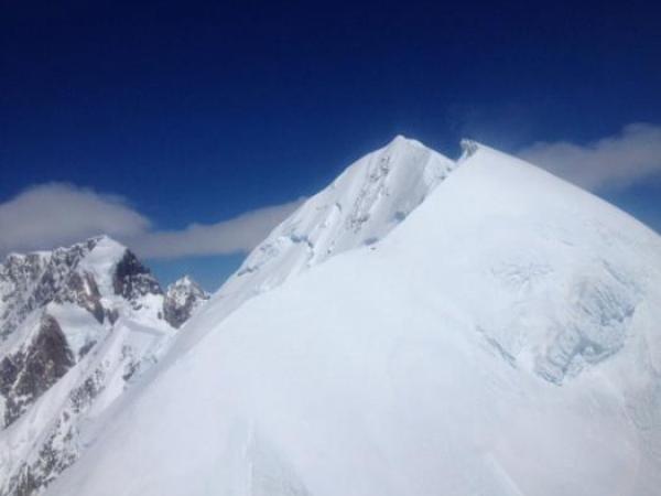 Climbers on Mt Tasman