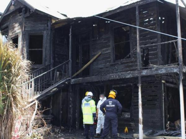Police, Fire and forensic examiners at the scene