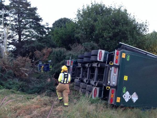 SH1 Ashley River truck crash scene