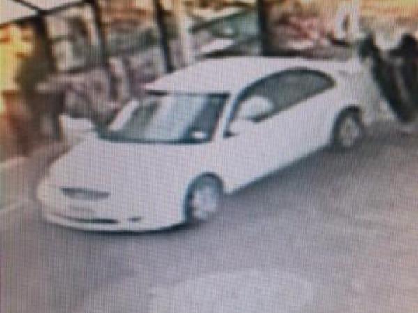 Do you know who this is? Call Auckland City Police on 09 302 6557