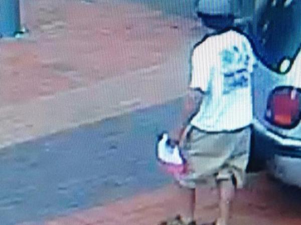 Do you recognise this man? If so Hamilton Police want to hear from you