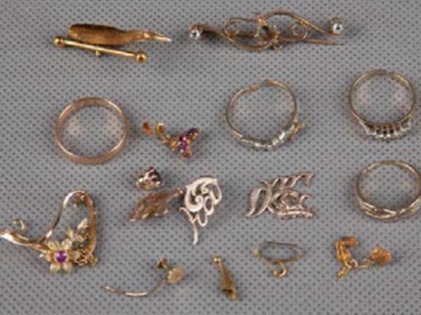 Owner of jewellery sought 