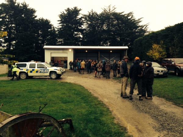 Search base for missing hunter in Canterbury