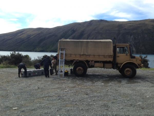NZ Navy unload REMUS