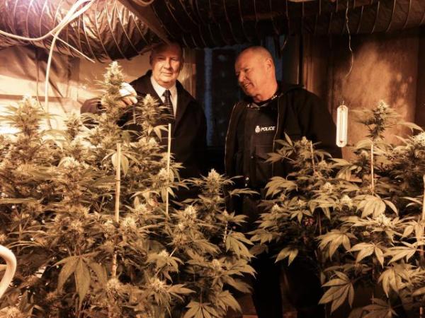 Det Snr Sgt Stan Brown & Det Shane Page 