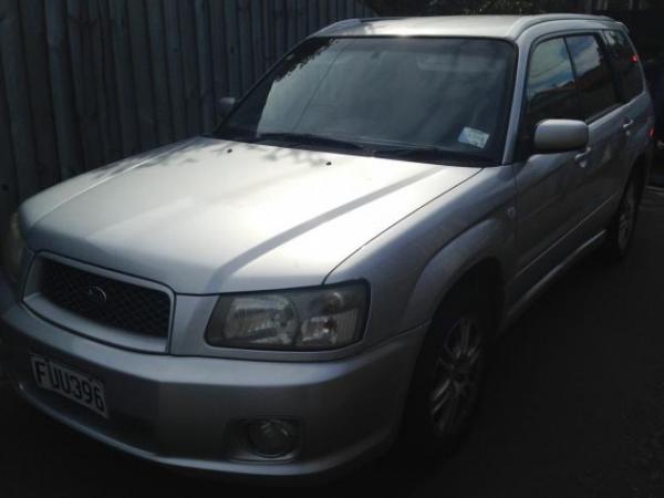 Silver Subaru used in robbery