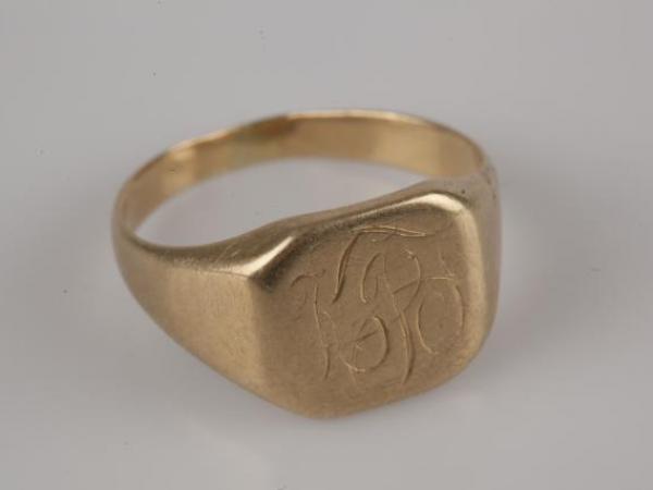 jewellery seeking rightful owner