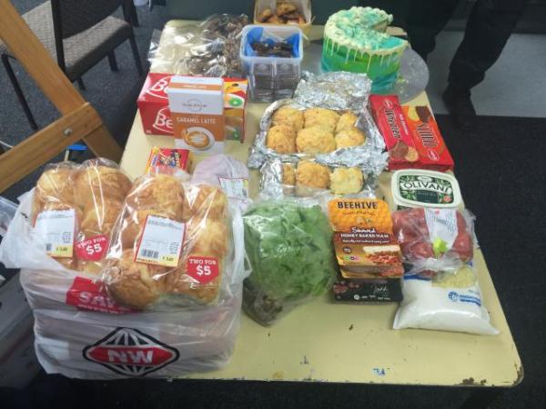 Community provides food for the search teams
