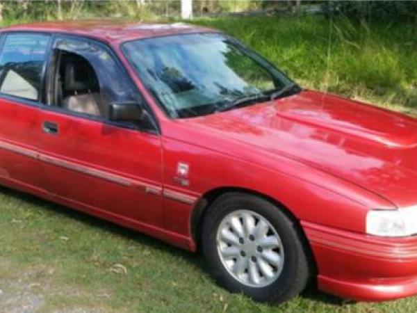 Police are keen on sightings of a similar Holden that was stuck and subsequently assisted just north of Hokio Beach.