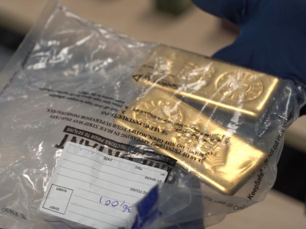 A large quantity of gold was also seized