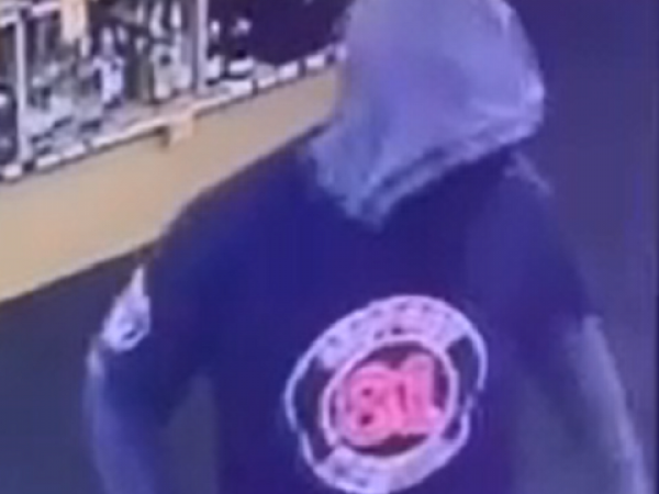 Man wanted to identify - Lincoln Rd robbery