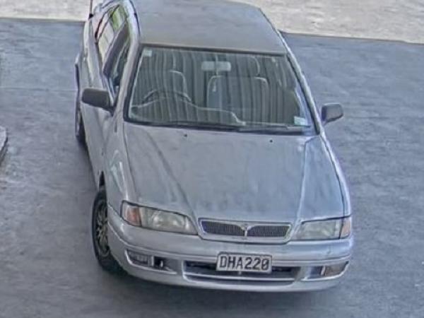 Silver Nissan Primera