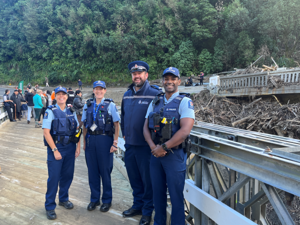 Police staff on State Highway 2 – pictured left to right is: Julie, Ang, Andy, Jo 
