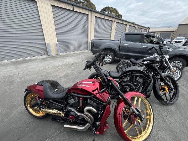Vehicles seized in search warrant, Whanganui