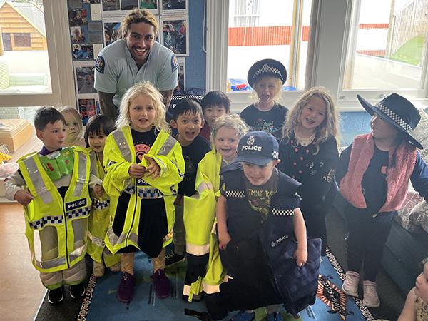 Avondale Community Policing Team visited the children at 'Kids at Play' earlier this week