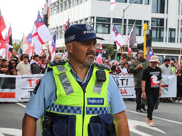 Police officer at the Hīkoi mō te Tiriti