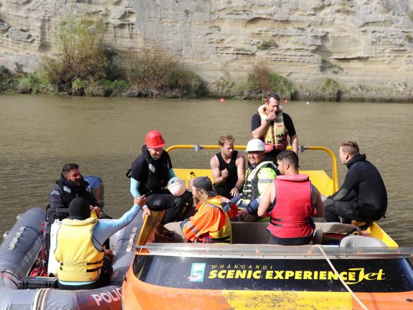 A safety briefing on day two. Whanganui SAR co-ordinator Senior Constable Keith Thomson (ce