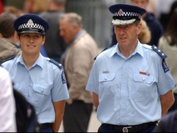 On patrol with Constable Cazna Makirere in central Wellington in 2004. Photo credit: Craig Simcox/Stuff