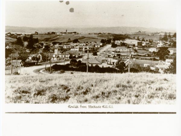 A photo of the Howick area and the Howick Police Lock Up from the 1870s.
