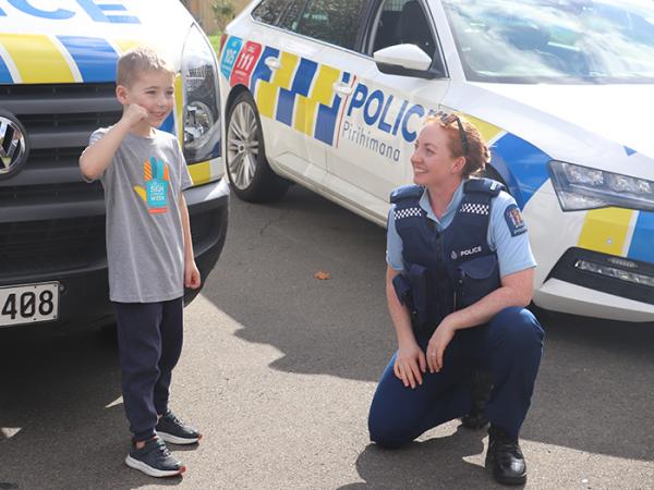 Carter filming with Detective Constable Rosalind Newson
