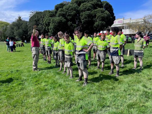An instructor gives Wairoa CACTUS participants instructions of their next challenge.