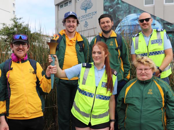 Group photo of four athletes from the Hutt Valley with two police staff members from the RNZPC. 