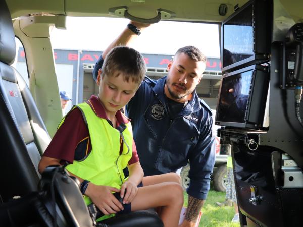 Tain shows one of the students around Eagle. 