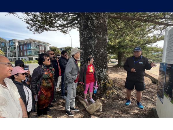 Briefing participants at Brown's Bay Beach.