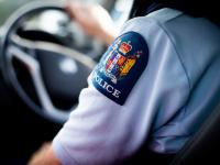 Man arrested after fleeing police in car with no plates