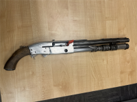 Police located a firearm during a vehicle search in Counties Manukau South.